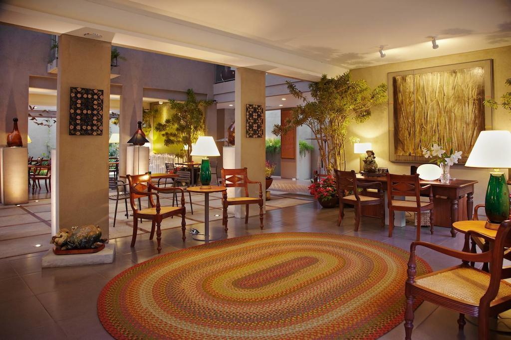 Bumi Semilir Art And Boutique Hotel Cihanjuang Exteriör bild